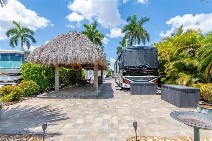 5221 Marsh Mallow Trl, Fort Myers, Florida 33905