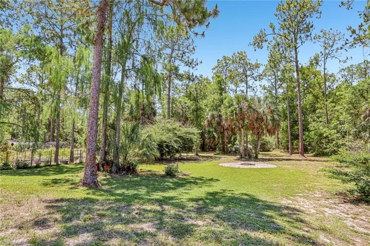 3360  2nd NE AVE, Naples, FL 34120