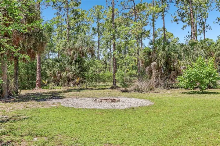 3360  2nd NE AVE, Naples, FL 34120