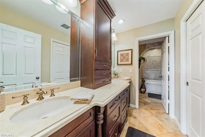 42  Cypress View  DR, Naples, FL 34113