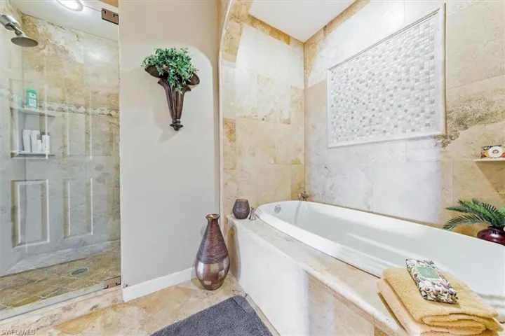 42  Cypress View  DR, Naples, FL 34113