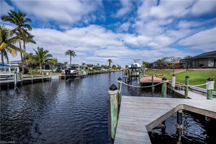 3522 SE 18th  AVE, Cape Coral, FL 33904
