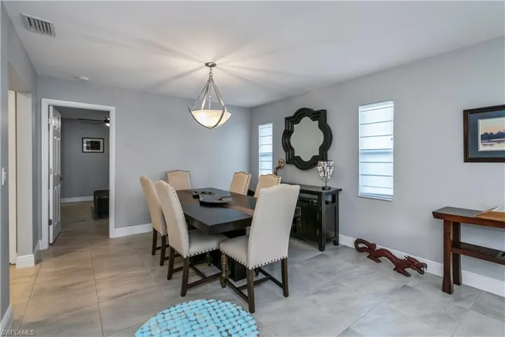 3522 SE 18th  AVE, Cape Coral, FL 33904