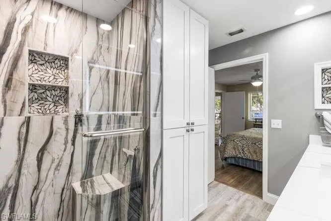 7701 Jewel Ln 202, Naples, Florida 34109