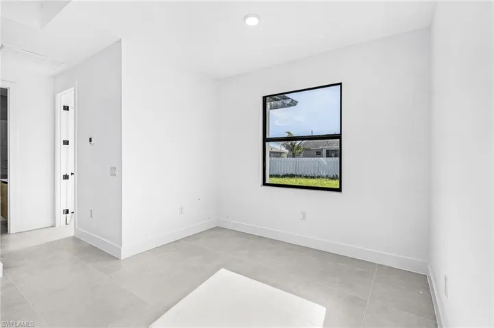 707 Nw 7th Pl, Cape Coral, Florida 33993