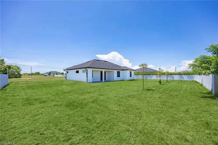 707 Nw 7th Pl, Cape Coral, Florida 33993