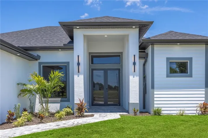 707 Nw 7th Pl, Cape Coral, Florida 33993