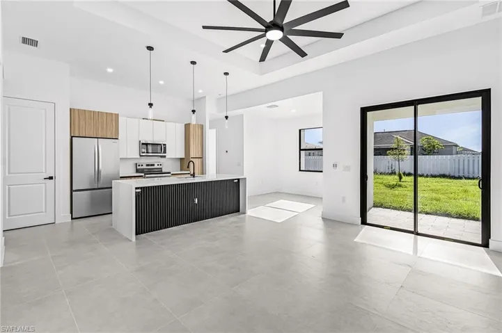 707 Nw 7th Pl, Cape Coral, Florida 33993