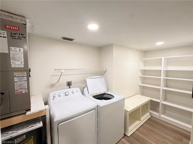 3491 County Barn Rd 103, Naples, Florida 34112