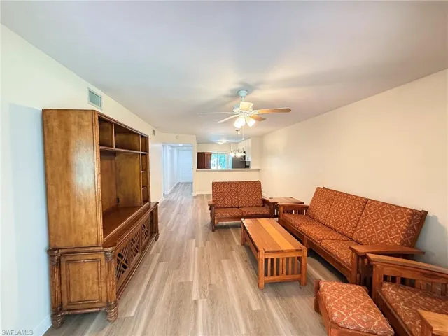 3491 County Barn Rd 103, Naples, Florida 34112