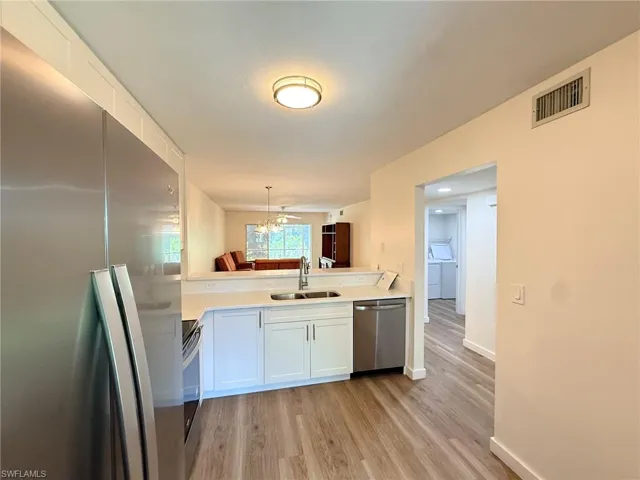 3491 County Barn Rd 103, Naples, Florida 34112