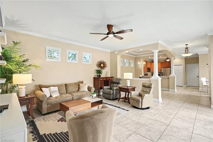 Light & Bright Living Room!