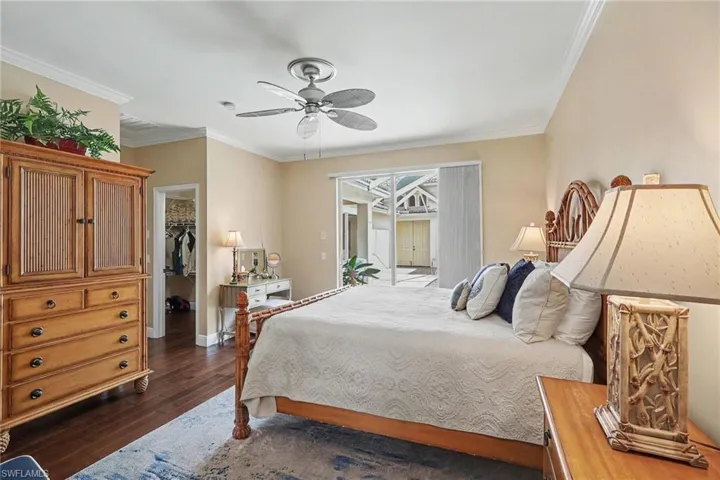Master features a Large Walk-in Closet!