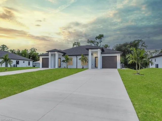 5133/5135 27th St Sw, Lehigh Acres, Florida 33973