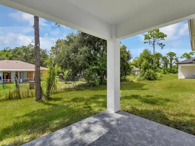 5133/5135 27th St Sw, Lehigh Acres, Florida 33973