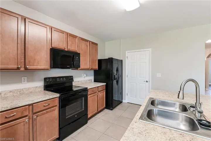 630 SW 23rd  ST, Cape Coral, FL 33991