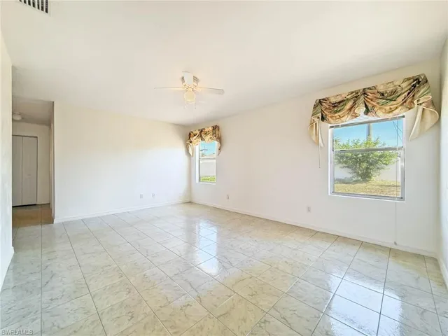 Open and bright Living room