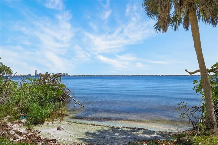 12470 Panasoffkee Dr, North Fort Myers, Florida 33903