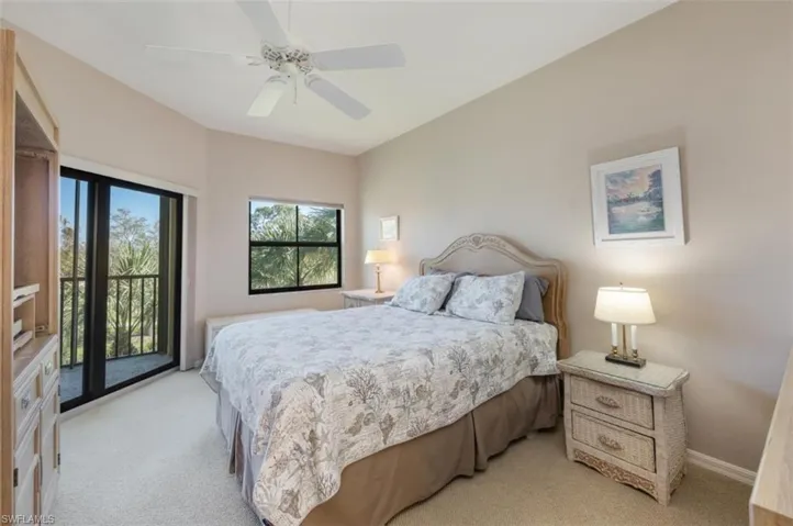220  Vintage  CIR, Naples, FL 34119