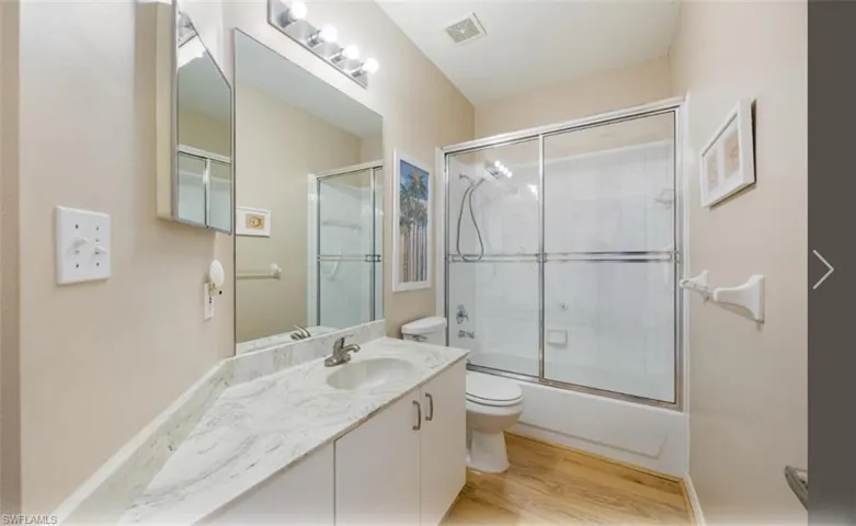 2nd bathroom