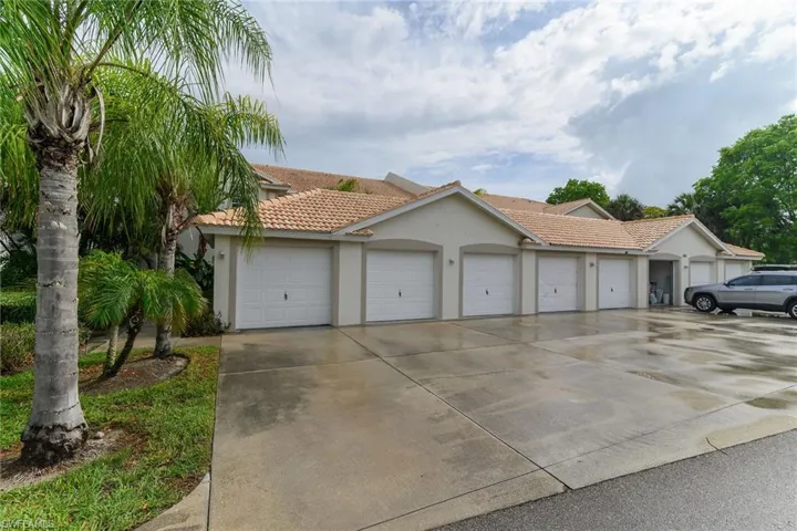 365 Stella Maris Dr N 2902, Naples, Florida 34114