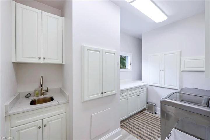 Laundry room w/Dumbwaiter for laundry