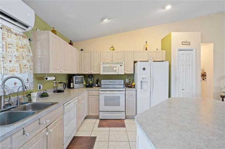 811 Abrams BLVD, LEHIGH ACRES FL 33971