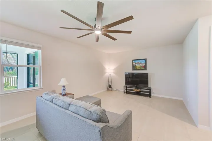 11086 Sundrift Dr, Tampa, Florida 33647