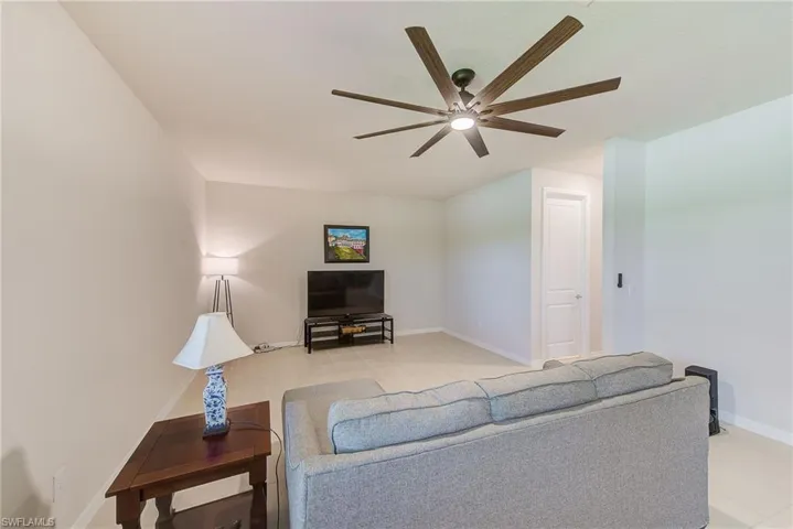 11086 Sundrift Dr, Tampa, Florida 33647