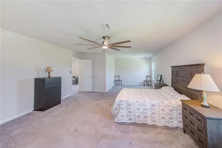 11086 Sundrift Dr, Tampa, Florida 33647