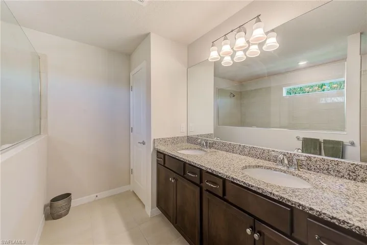 11086 Sundrift Dr, Tampa, Florida 33647