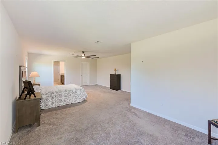 11086 Sundrift Dr, Tampa, Florida 33647