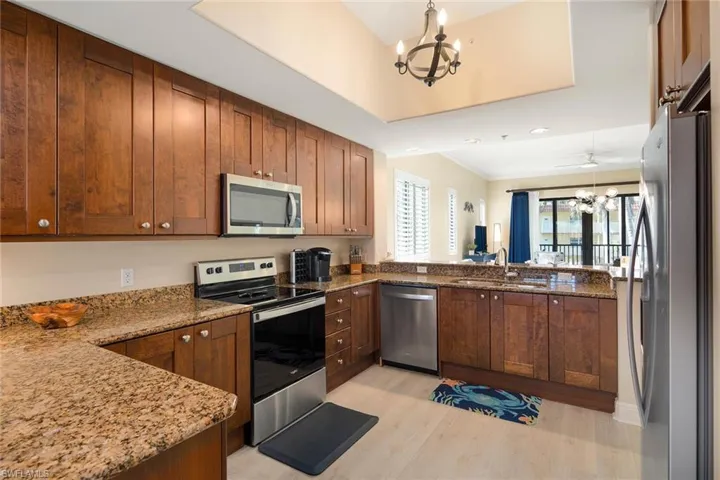 985 Sandpiper St I201, Naples, Florida 34102
