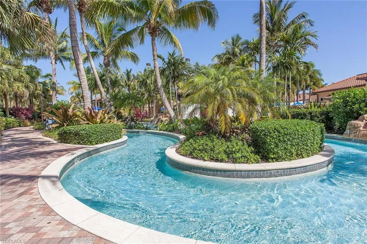 985 Sandpiper St I201, Naples, Florida 34102