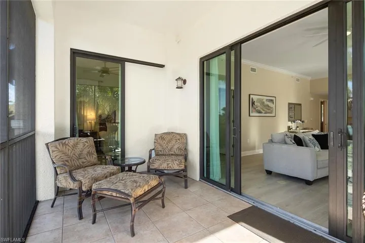 985 Sandpiper St I201, Naples, Florida 34102
