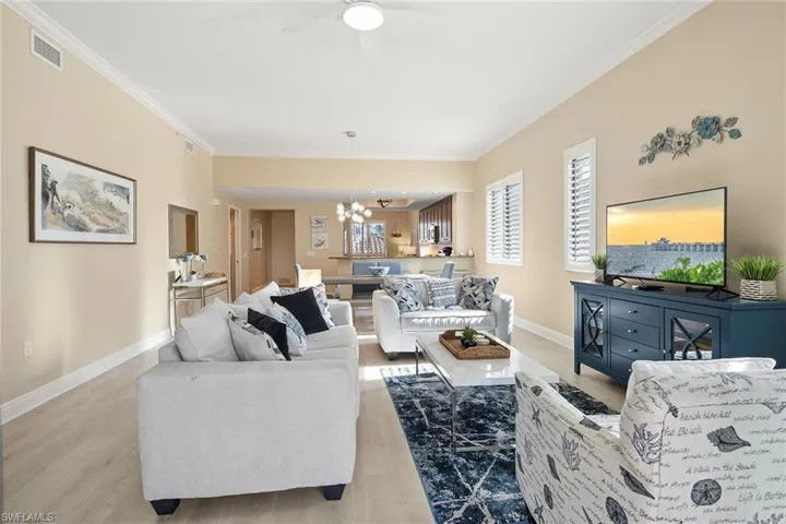 985 Sandpiper St I201, Naples, Florida 34102