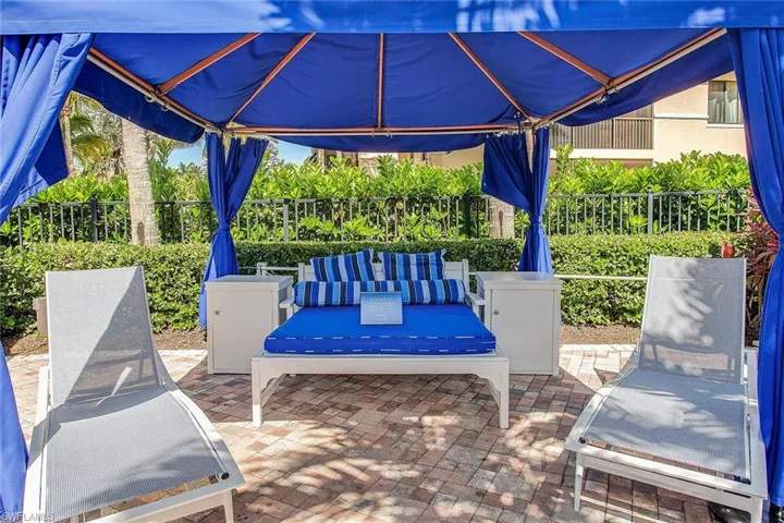 985 Sandpiper St I201, Naples, Florida 34102