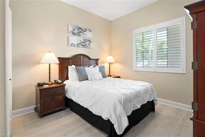985 Sandpiper St I201, Naples, Florida 34102