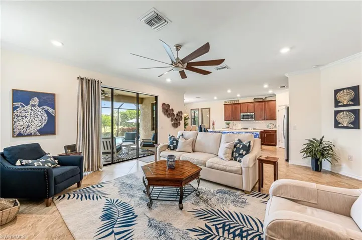 1541  Parnell  CT, Naples, FL 34113