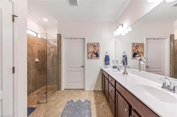 1541  Parnell  CT, Naples, FL 34113