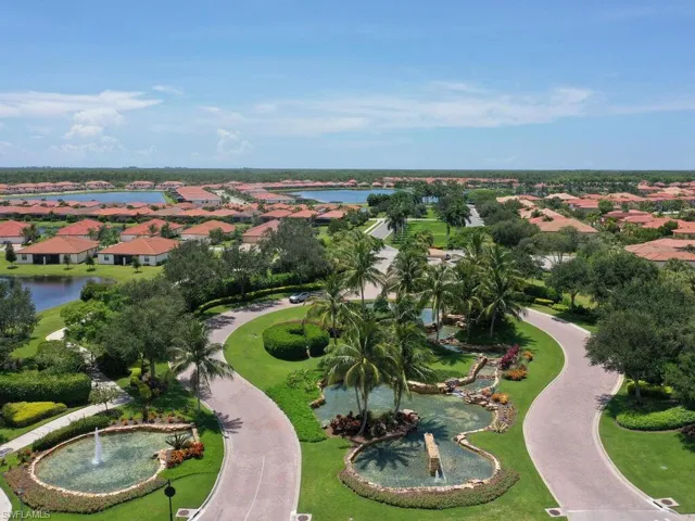 1541  Parnell  CT, Naples, FL 34113