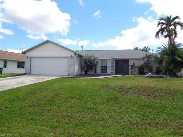 2122 Ne 4th St, Cape Coral, Florida 33909