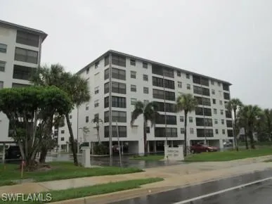 View of apartment building / complex