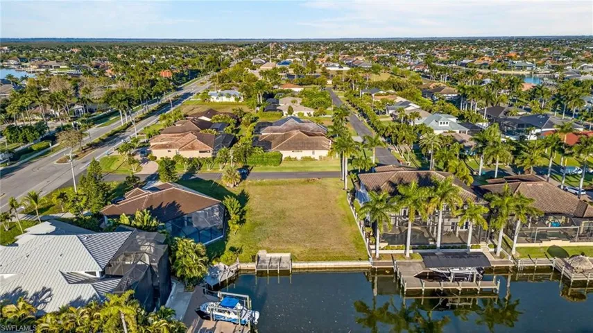 5423 Sw 17th Ave, Cape Coral, Florida 33914
