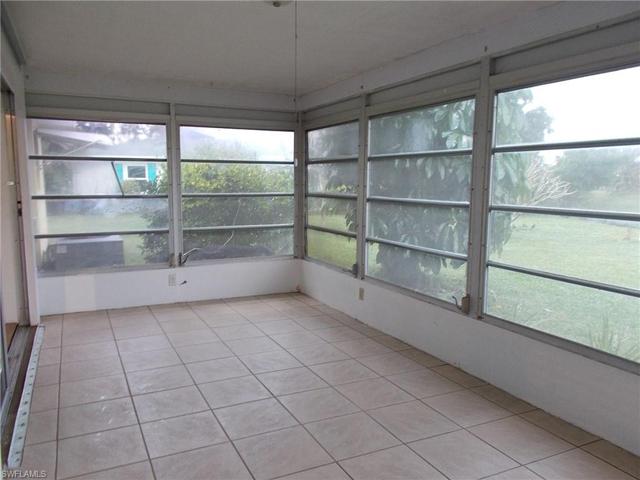 137 W Lake DR, LEHIGH ACRES FL 33936