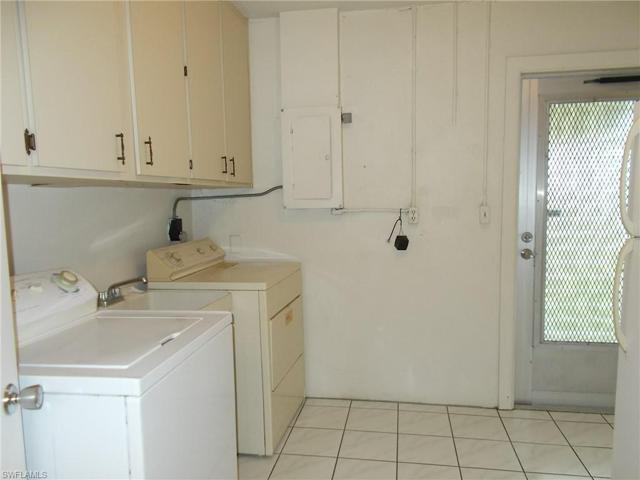 137 W Lake DR, LEHIGH ACRES FL 33936