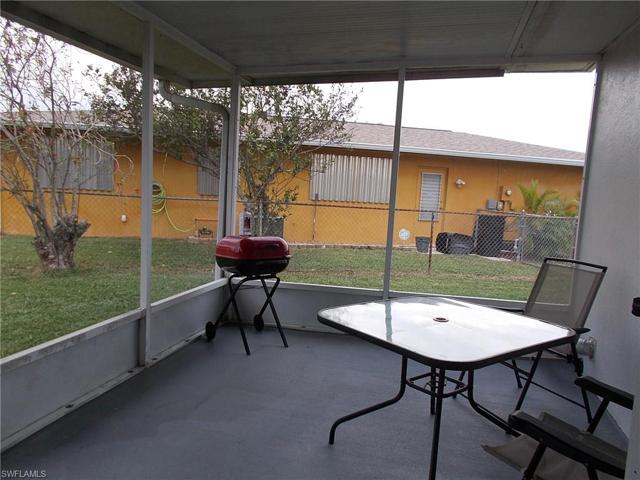 137 W Lake DR, LEHIGH ACRES FL 33936