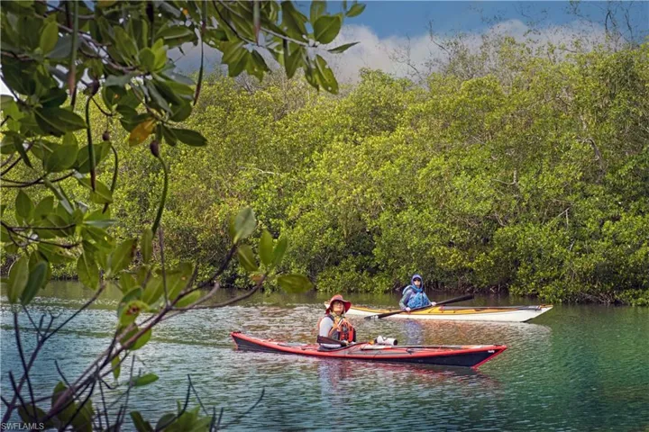 Clam Pass Canoe & Kayak