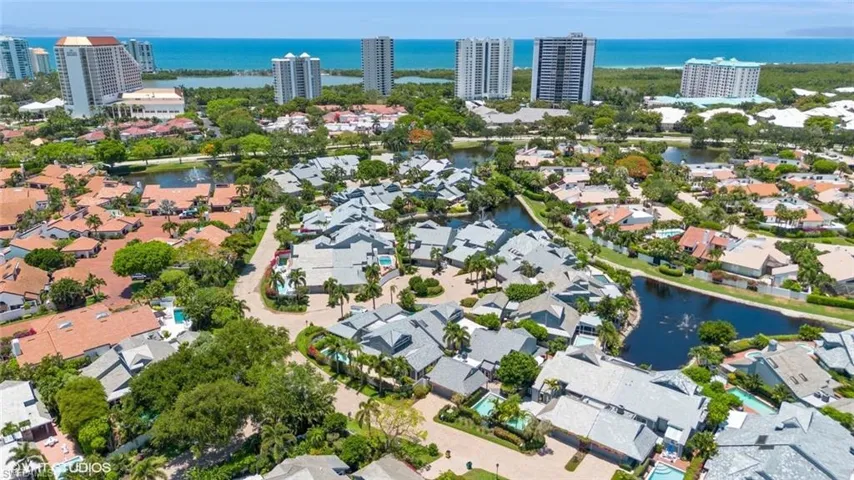 Drone / aerial view featuring a Gulf view