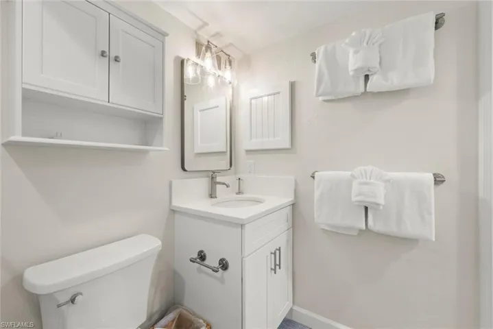 1919 Olde Middle Gulf Dr 401, Sanibel, Florida 33957